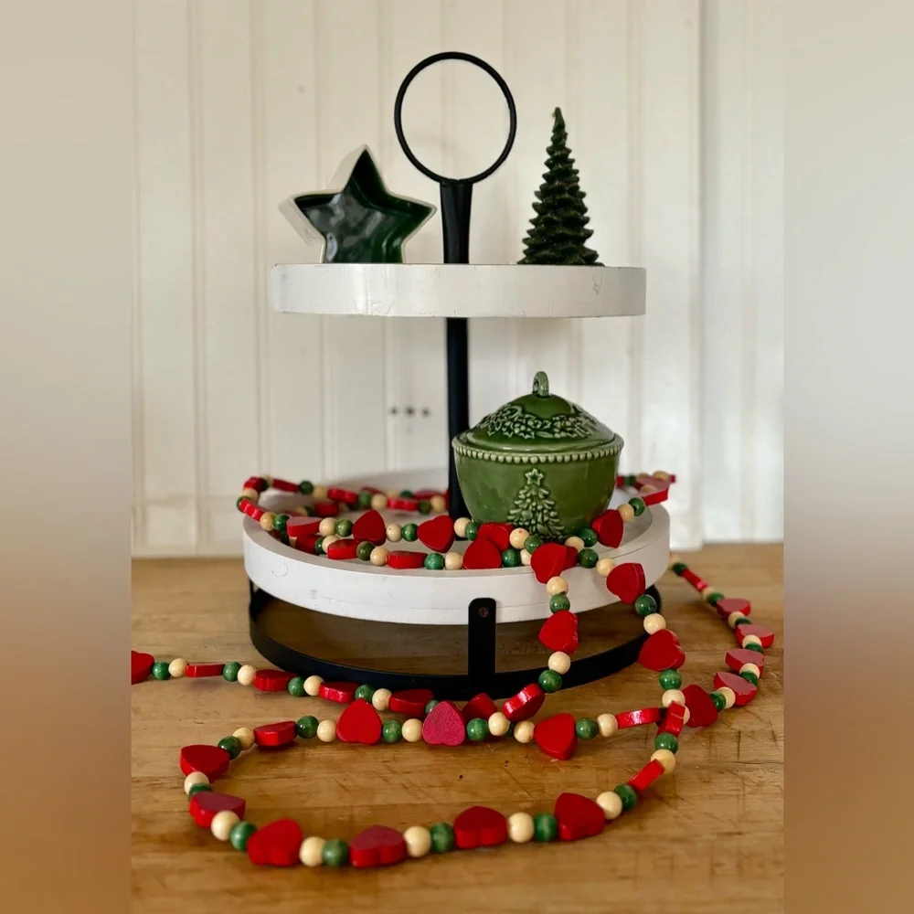 2 TIER WHITE & BLACK DISPLAY TRAY & HOLIDAY DECOR